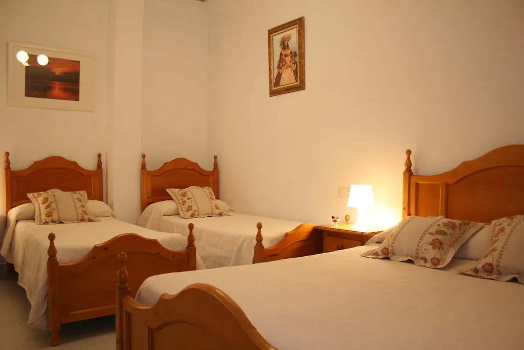 Pension Isidro El Rocio 2*,  Spain